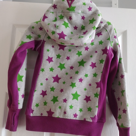 IVIVVA Girl By Lululemon Grey Hoodie Jacket with Purple and Green Star Pattern - Picture 3 of 9